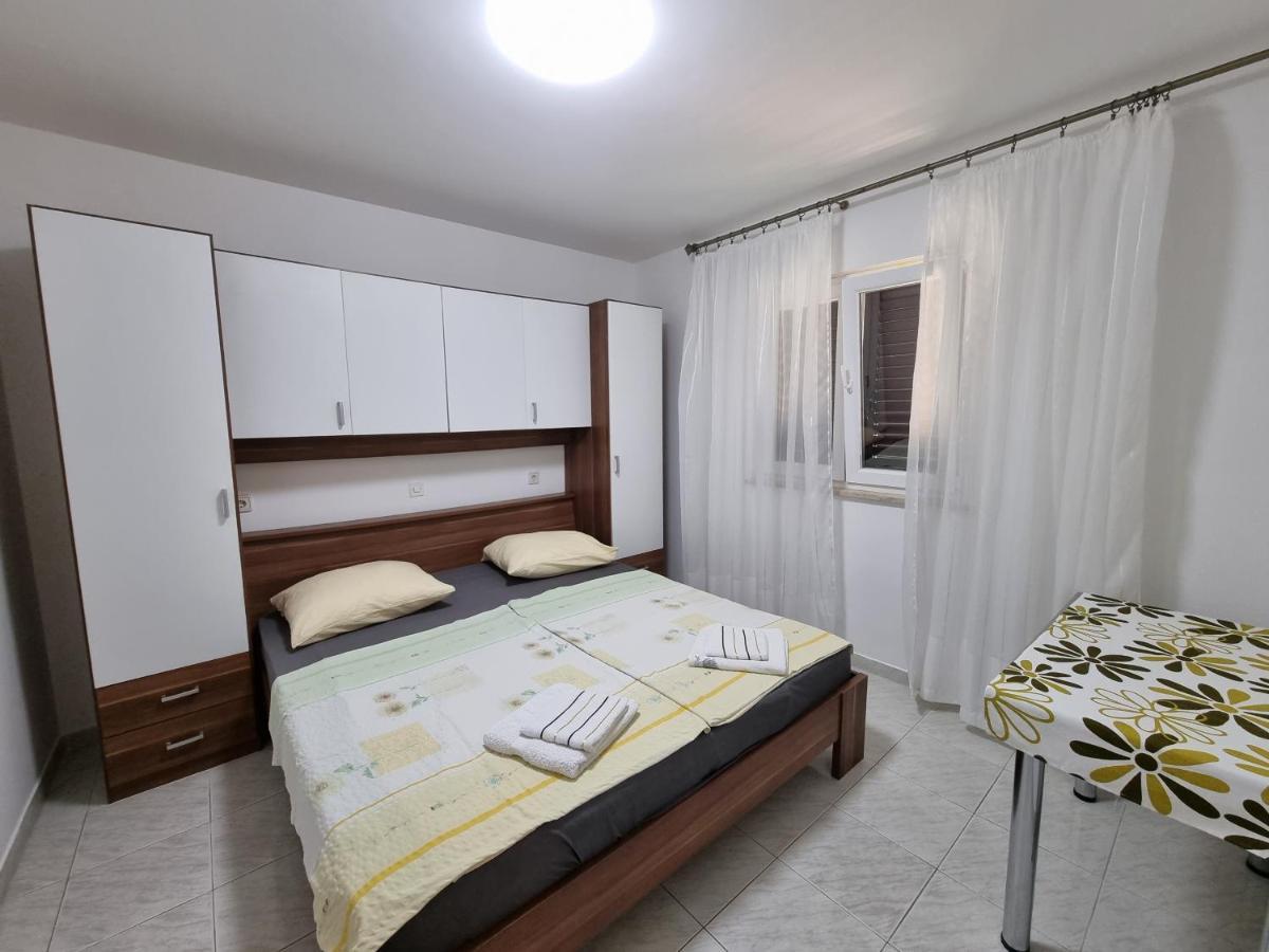 Apartment Grbac Barbat na Rabu Exterior foto